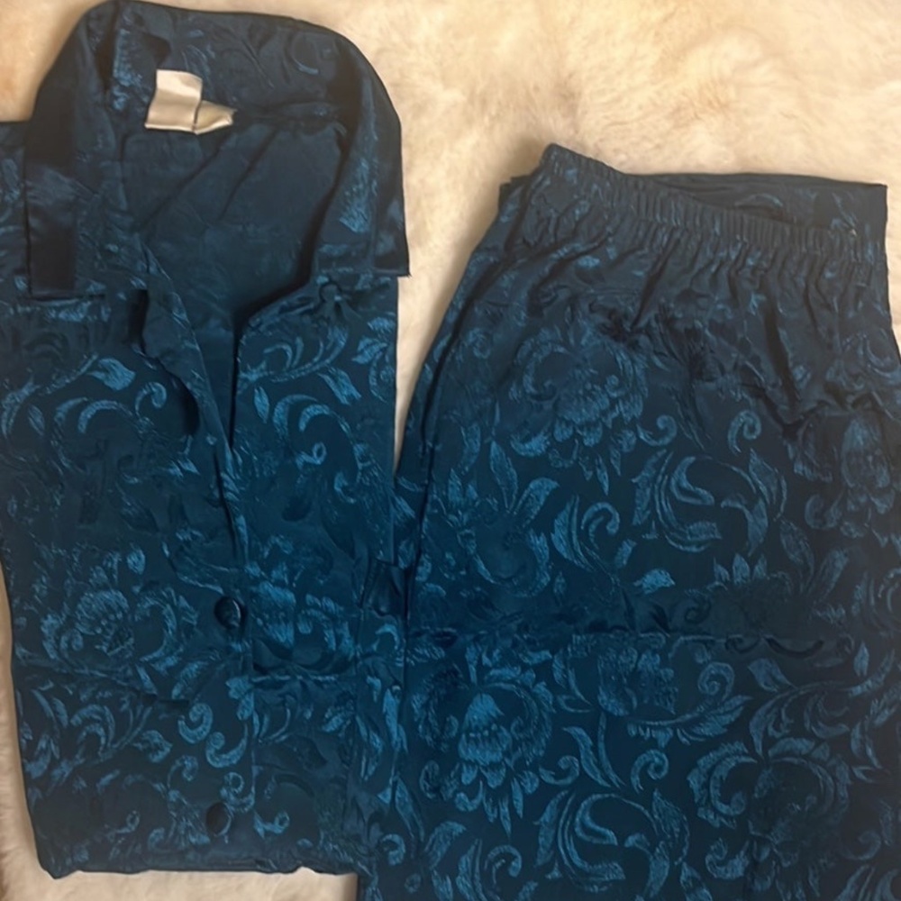 Victoria’s Secret pajamas set emerald green vintage 80’s